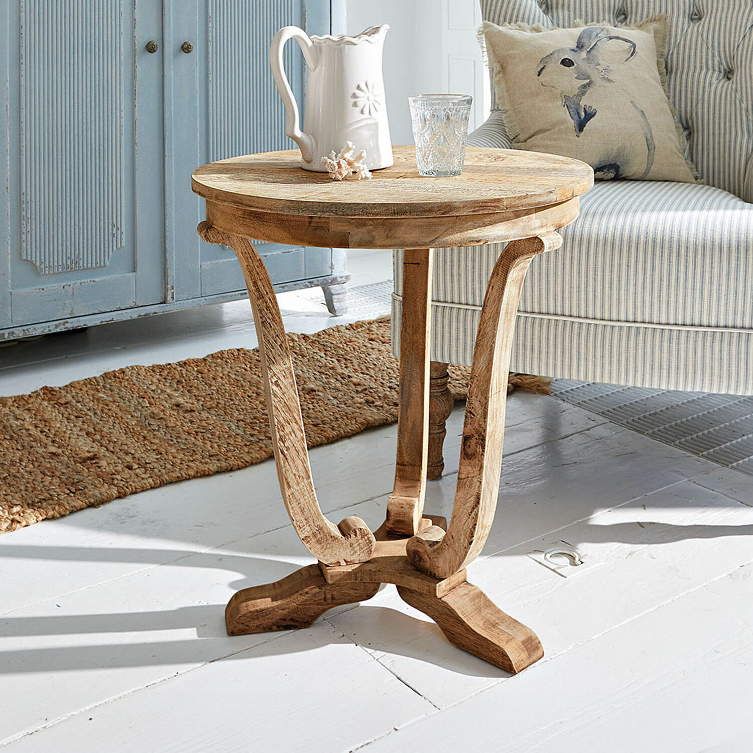 Beistelltisch Venzone Runder Beistelltisch aus Mangoholz in Naturfarbe, rustikaler Stil, Holzmöbel für Wohnzimmer