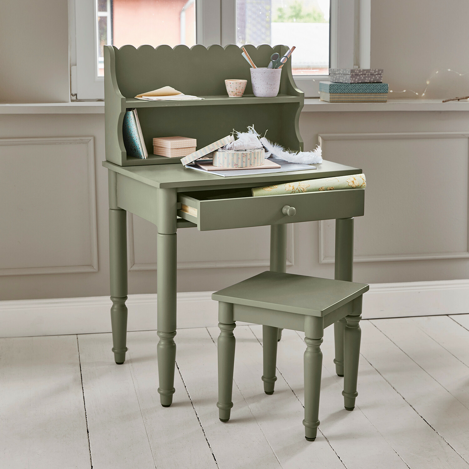 Schreibtisch Kystlund Grüner Holzschreibtisch mit Schublade und Hocker, klassisches Design für Kinderzimmer