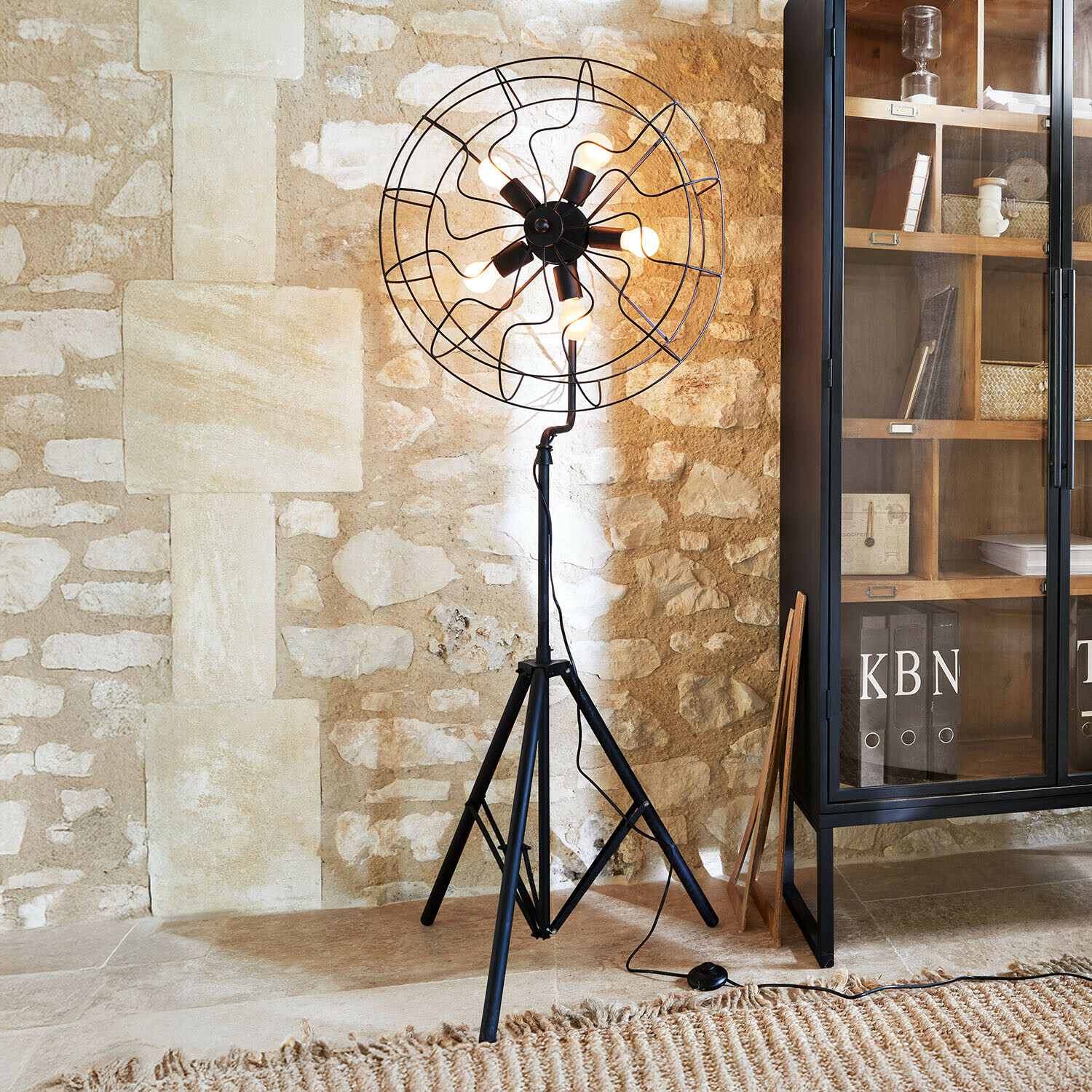 Stehlampe Thunderfield
