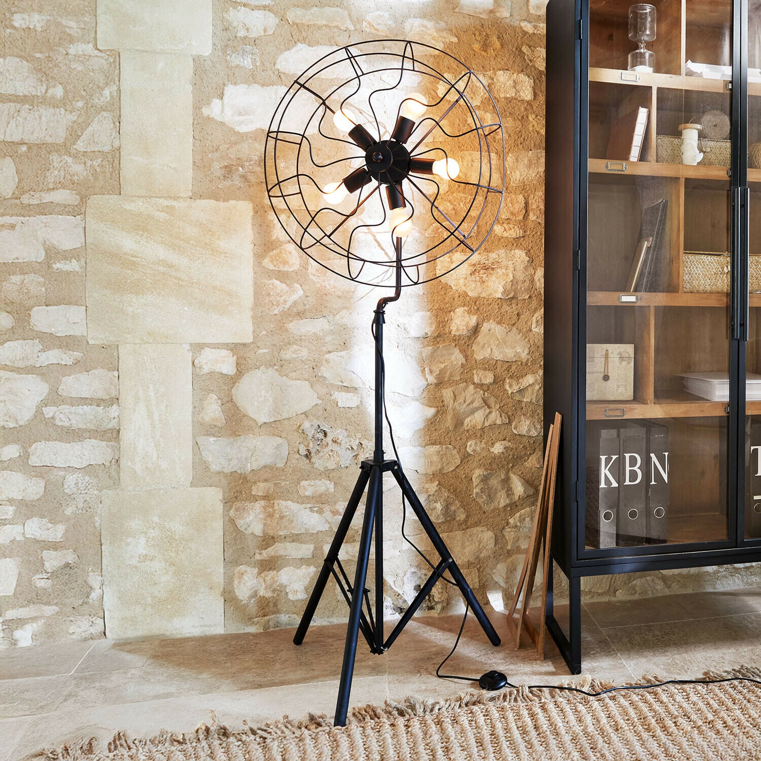 Stehlampe Thunderfield