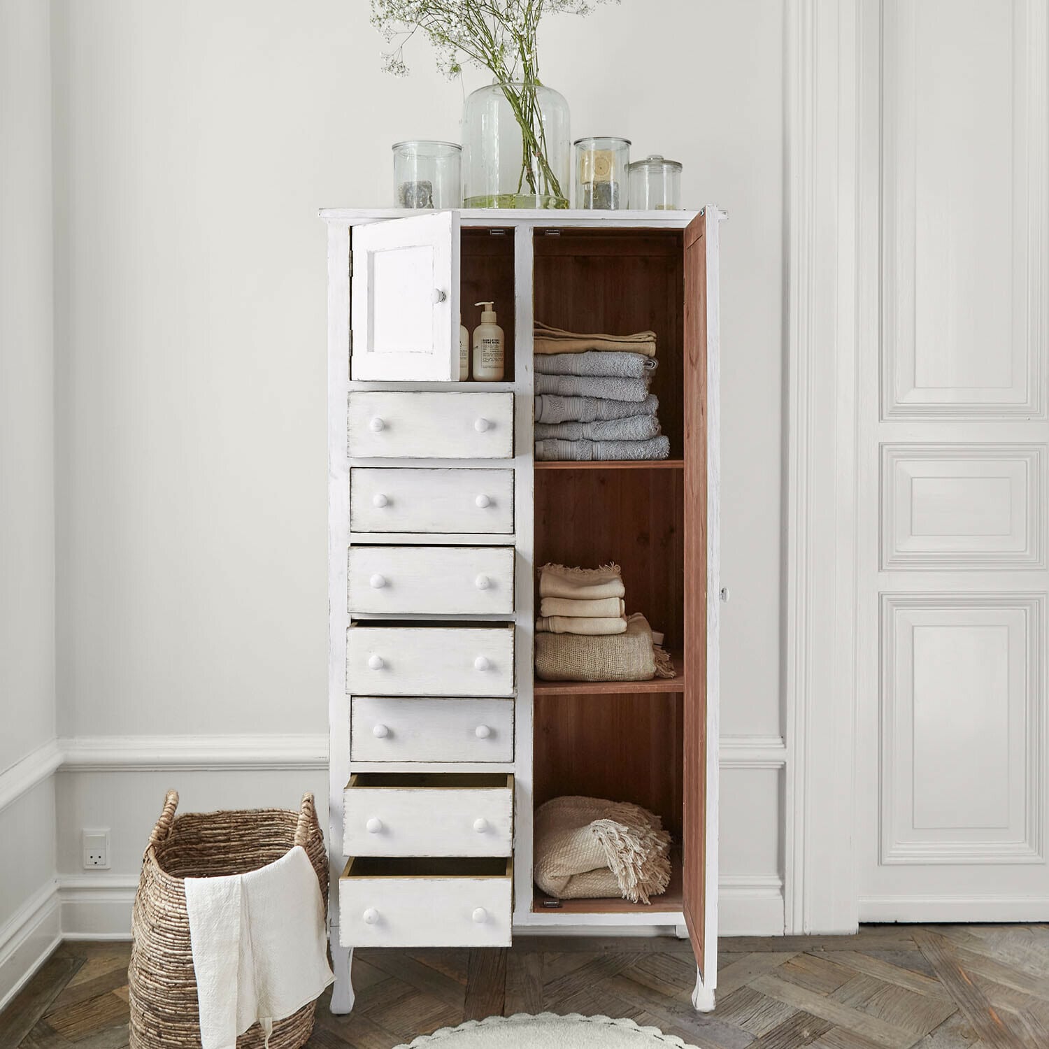 Schrank Amourien