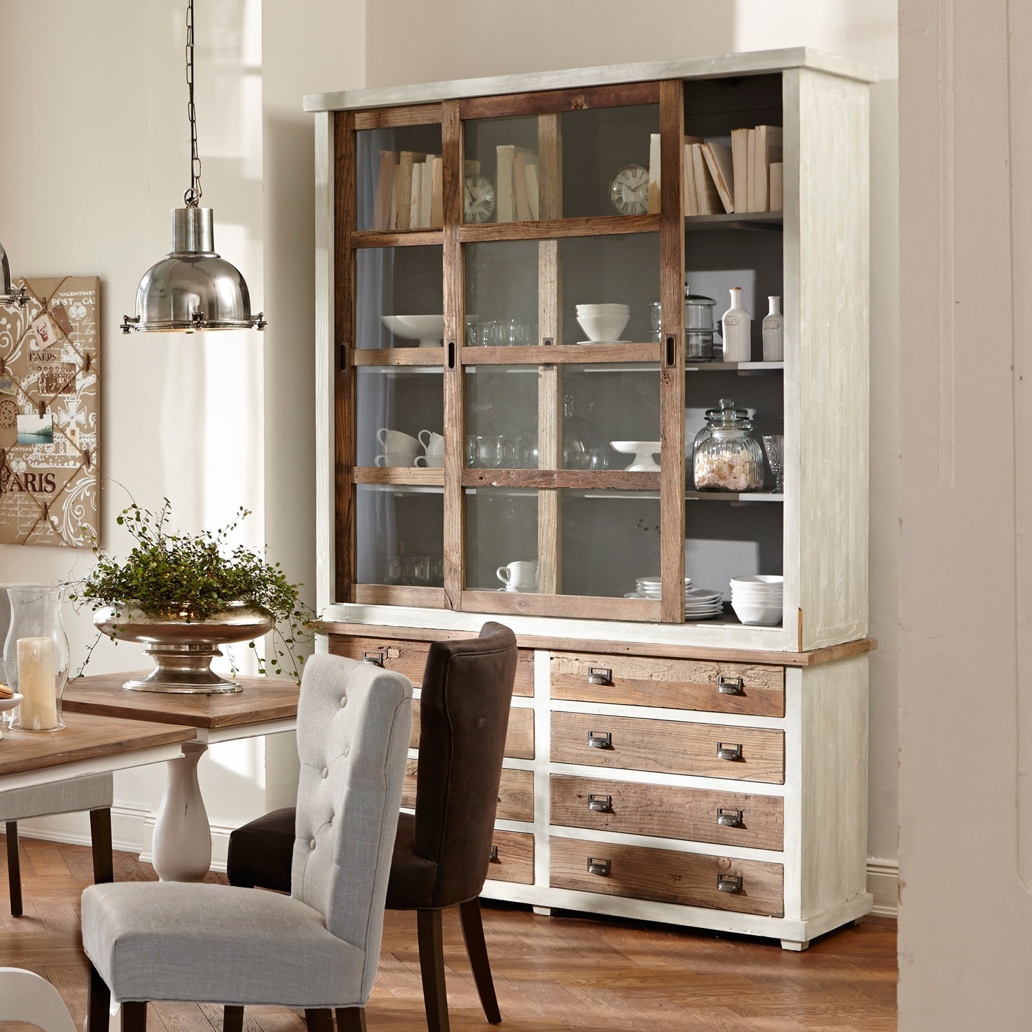 Schrank Calvert