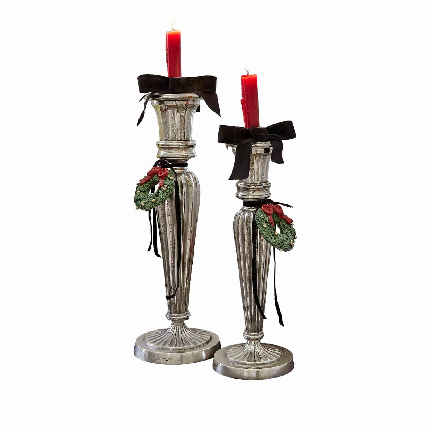 Kerzenständer 2er Set Zahfira Paar silberne Kerzenhalter mit roten Kerzen und Kranz-Dekoration an schwarzem Band, festliche Weihnachtsdeko