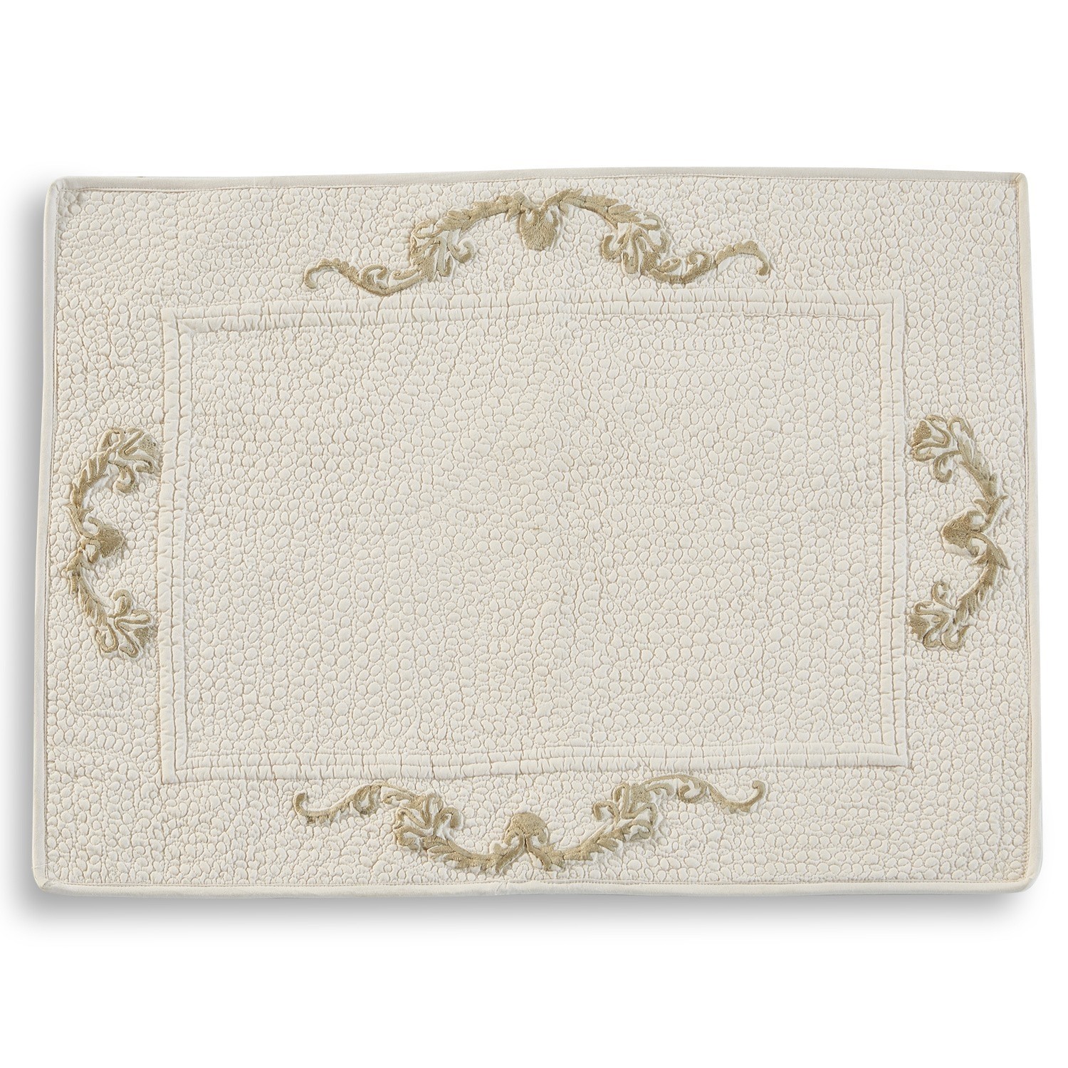 Beige Badematte aus weichem Material mit dekorativer Stickerei und rutschfester Unterseite
