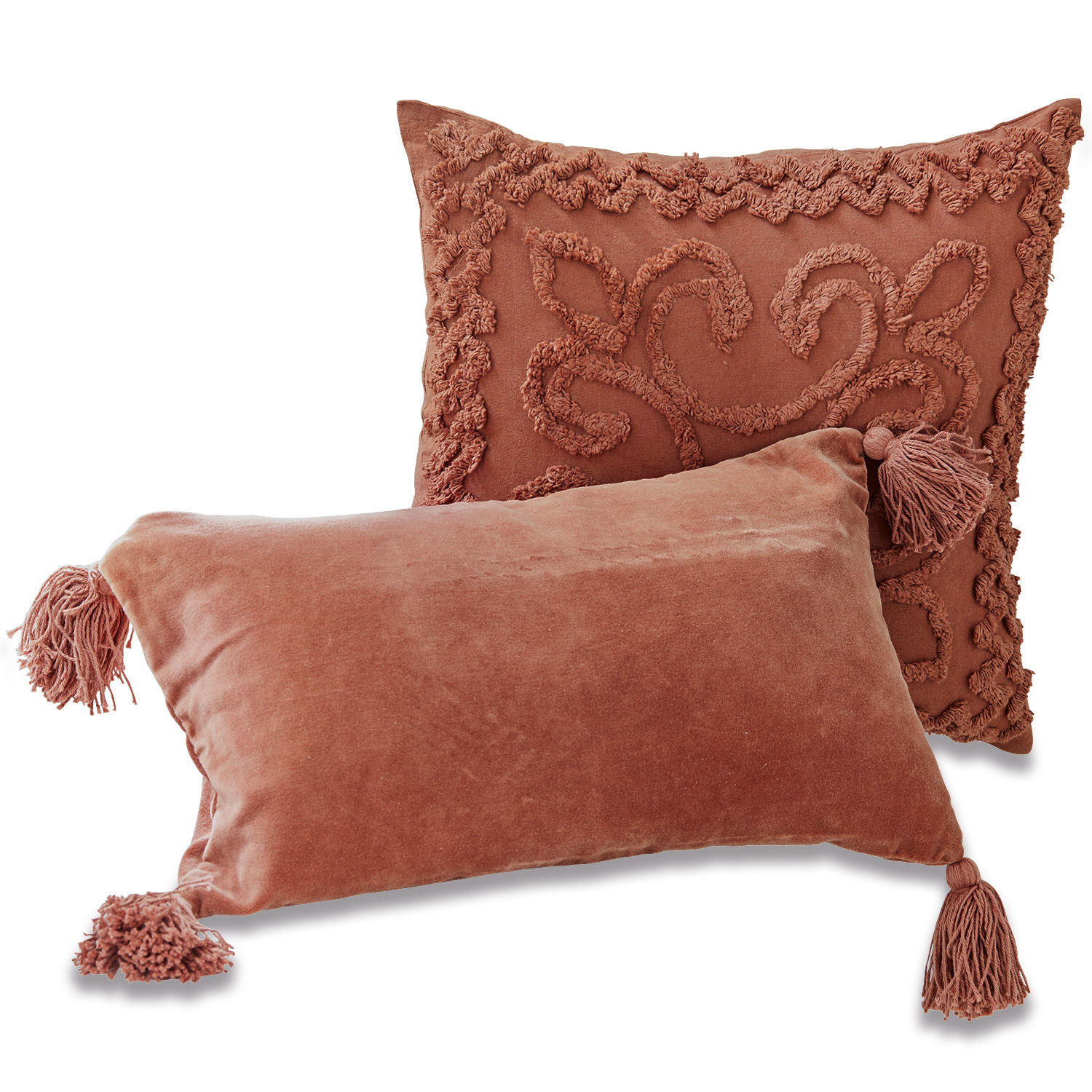 Set aus zwei dekorativen Kissen in Rostfarbe aus weichem Material mit Quasten für Wohnzimmer