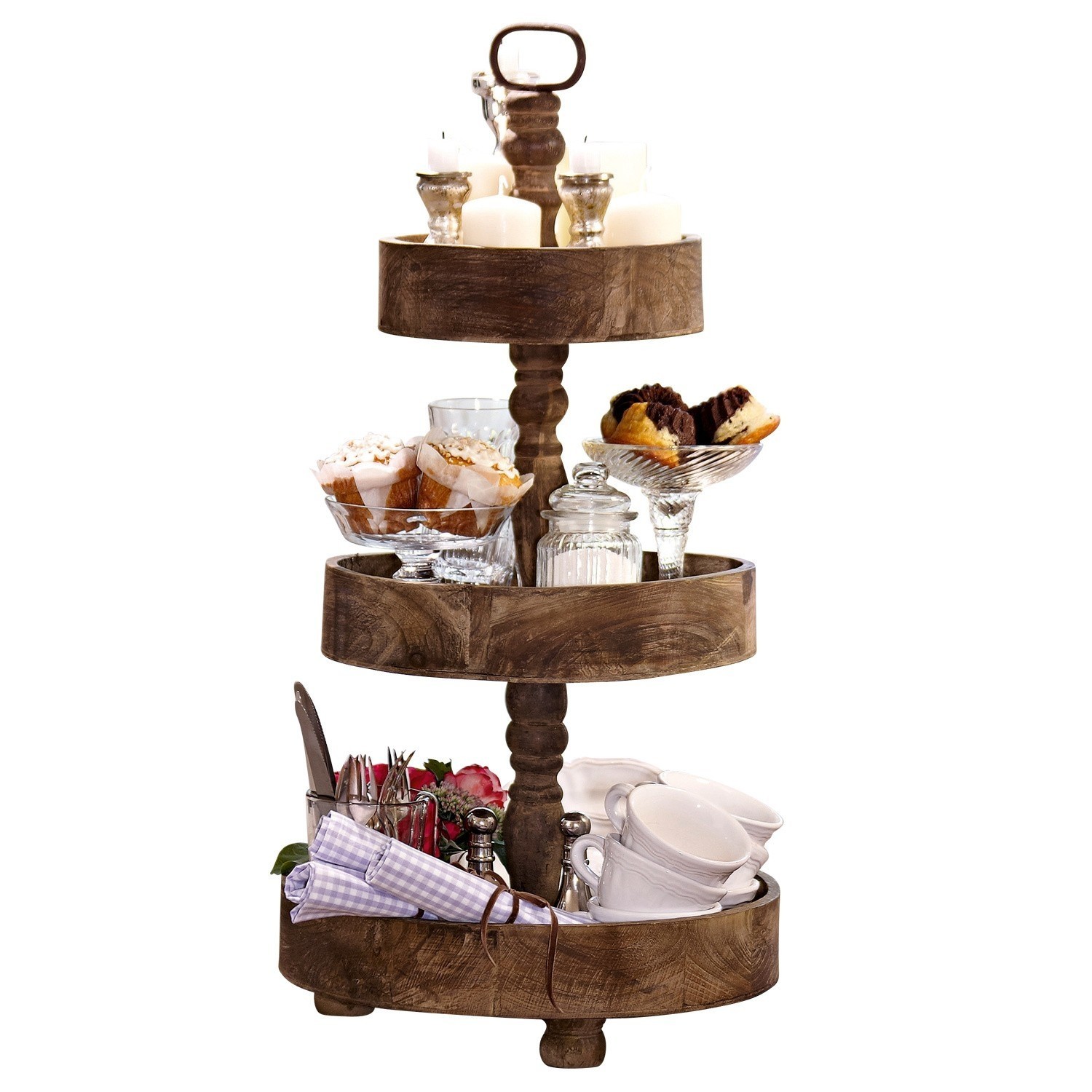 Etagere Beauvais Dreistöckiges Tablett aus braunem Mangoholz mit Tassen, Muffins und Kerzen als Dekoration