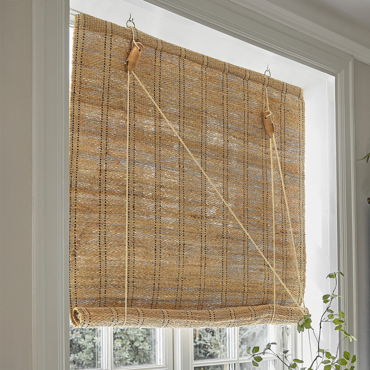 Rollo Évronne Natürlicher Rollo aus gewebtem Material in Beige für Fensterdekoration und Sonnenschutz