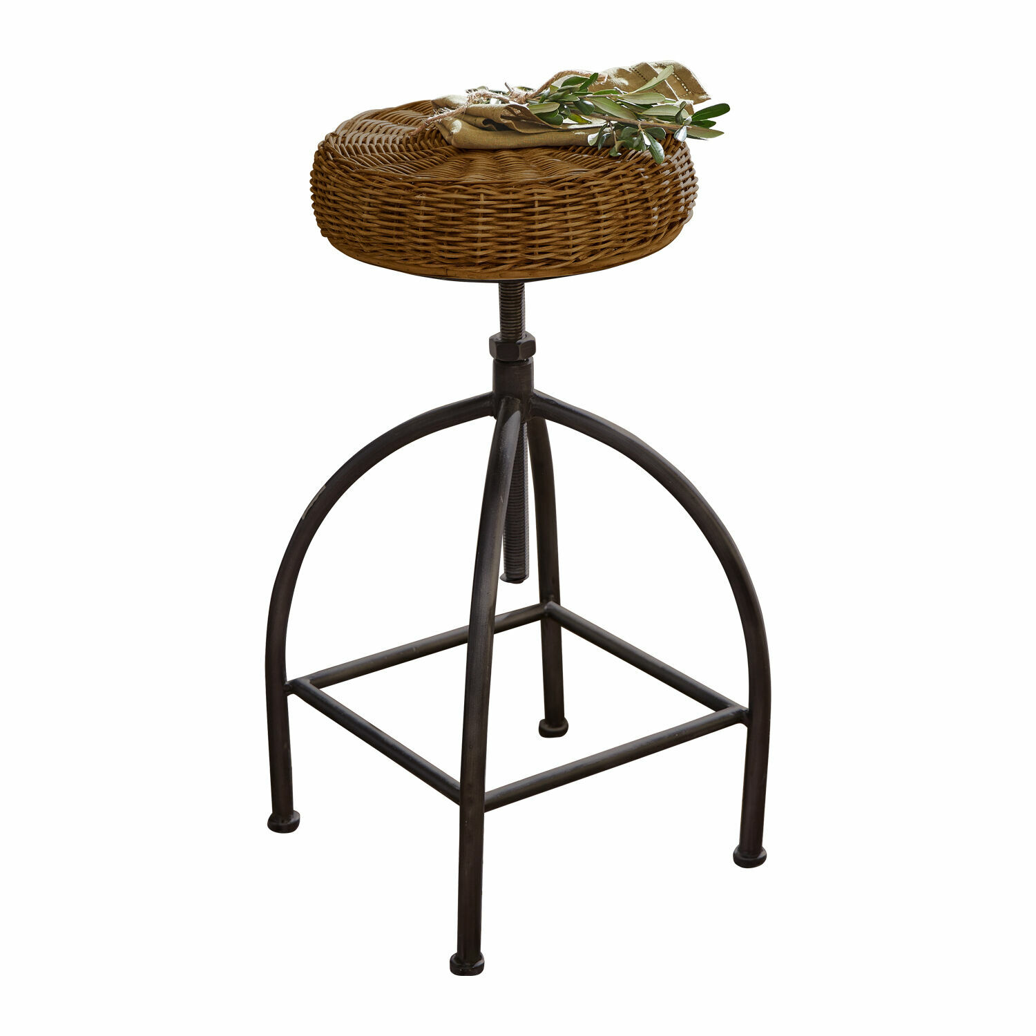 Barhocker mit Metallgestell und rundem Sitz aus natürlichem Rattan in Braun