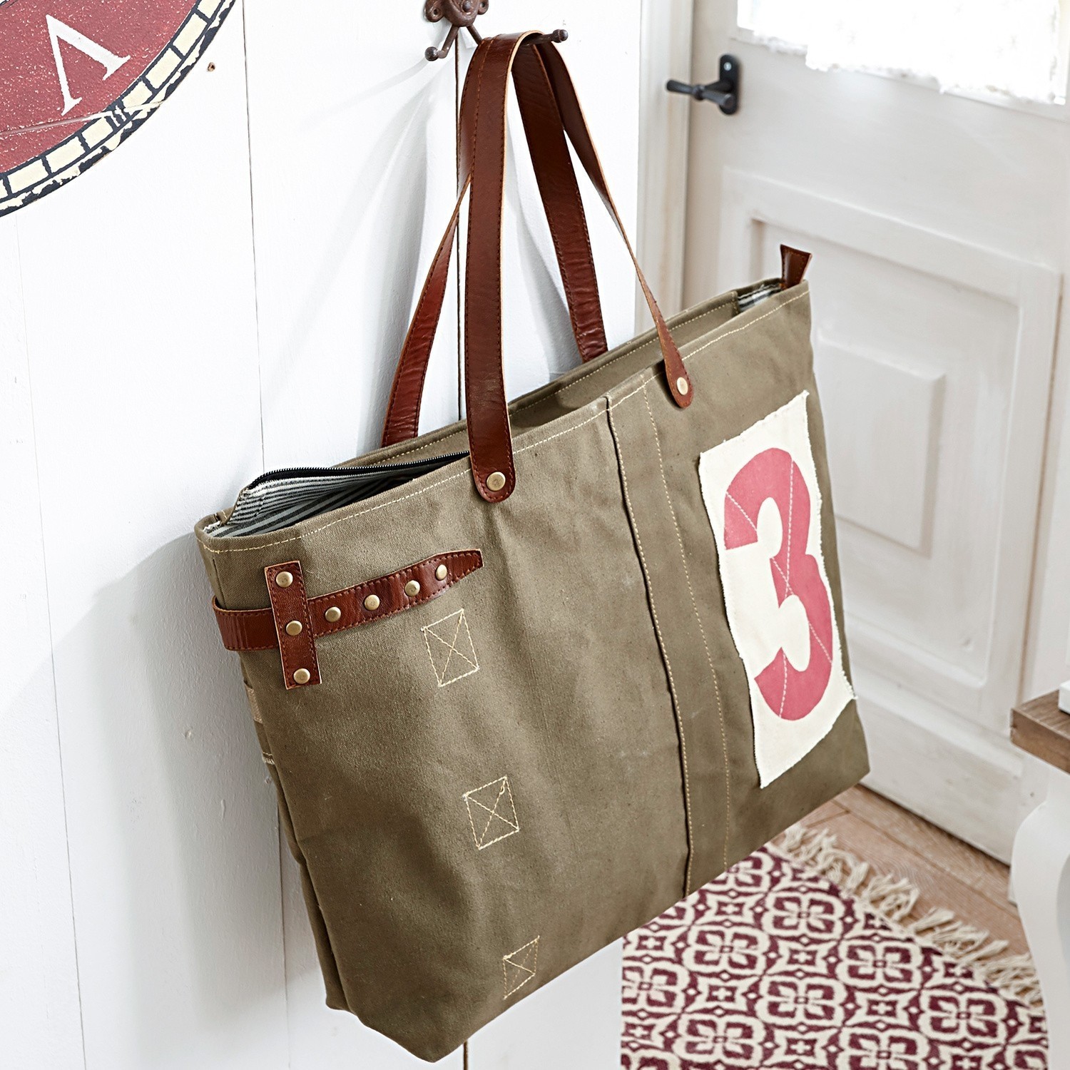 Tasche Larra