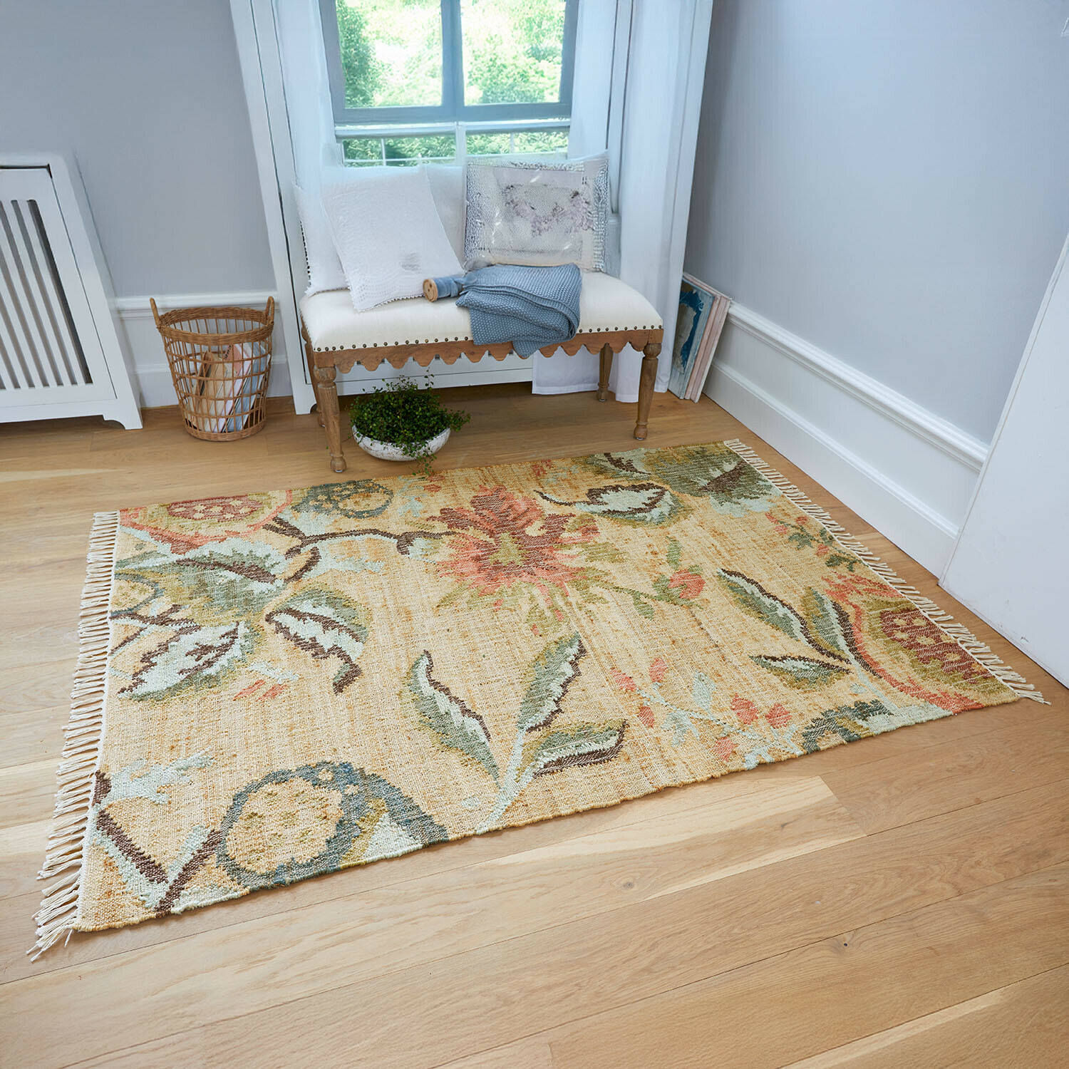 Teppich Lorviano Beigefarbener Teppich aus Naturmaterial mit floralem Muster, dekorativer Bodenbelag im Wohnzimmer