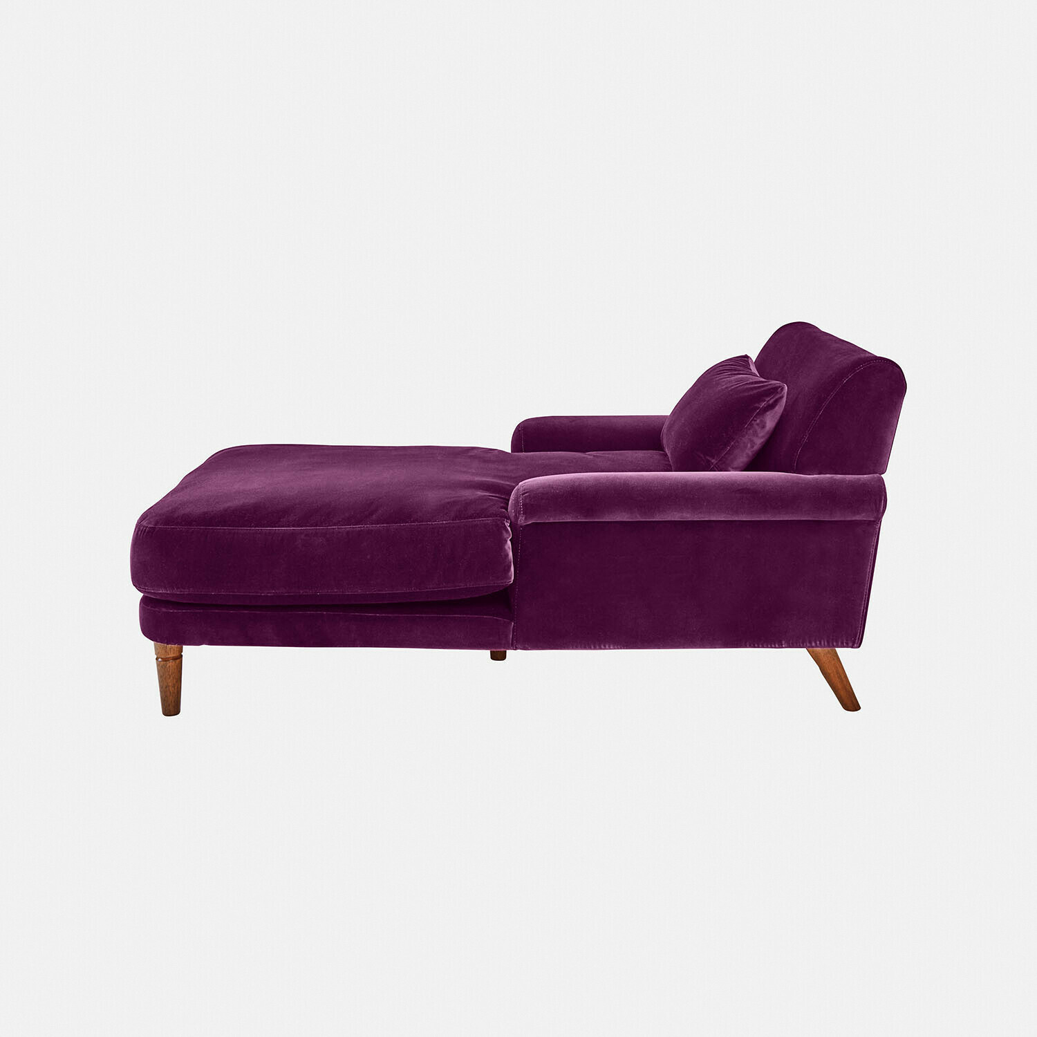 lila Lila Samt-Chaiselounge Jouvrelle mit Holzbeinen, bequem für Wohnzimmer und Erholung