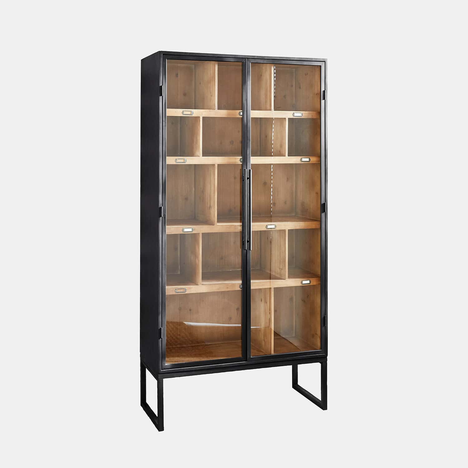 Vitrine aus schwarzem Metall und Holz mit Glastüren und Regalfächern zur Aufbewahrung