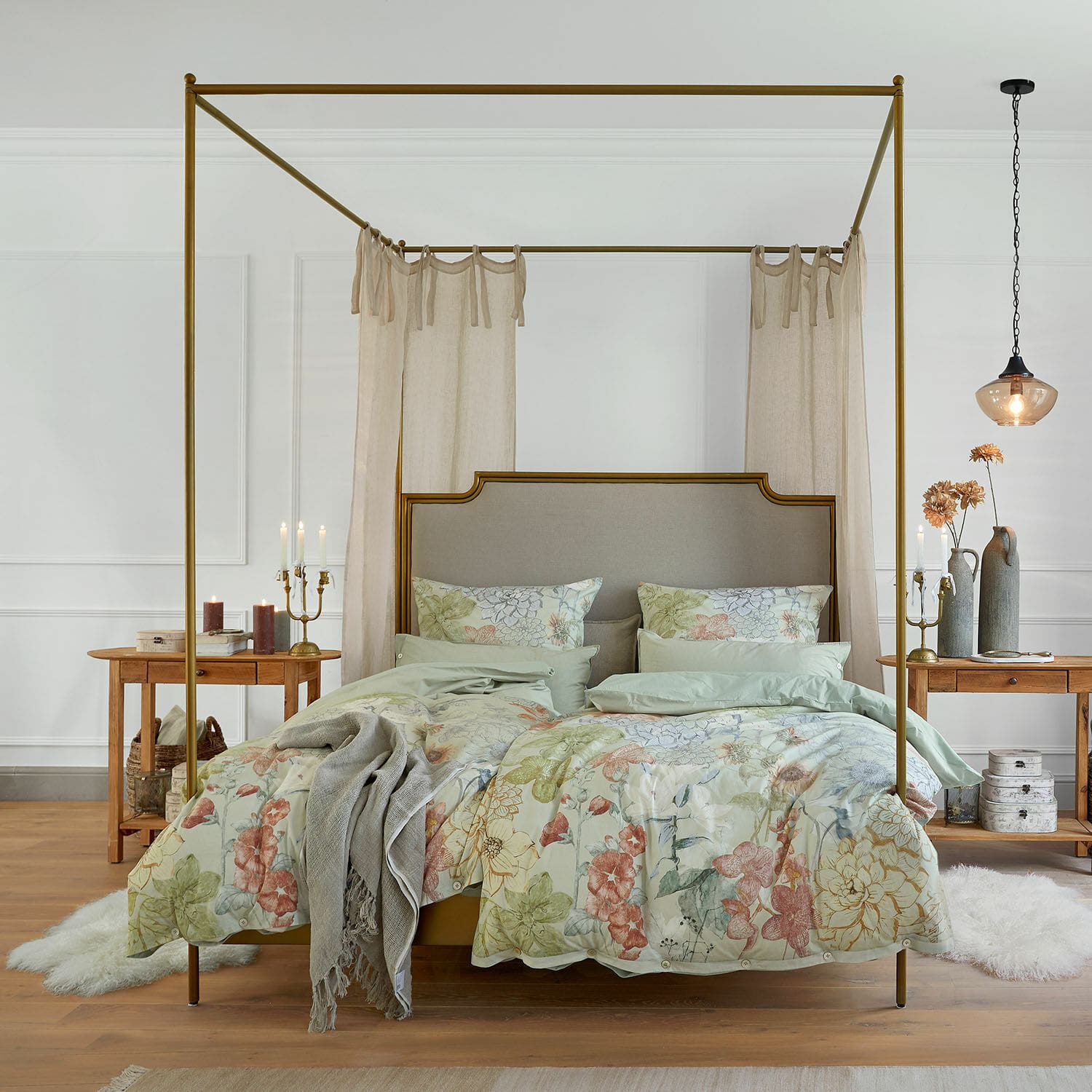 Himmelbett Milbourne