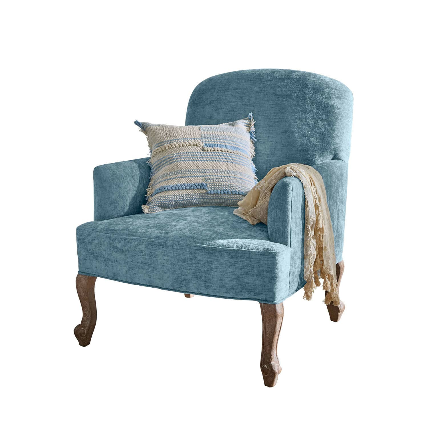 Sessel Clairmont Bleu Blauer Polsterstuhl mit Holzbeinen, dekorativem Kissen und beiger Decke, gemütliches Sitzmöbel