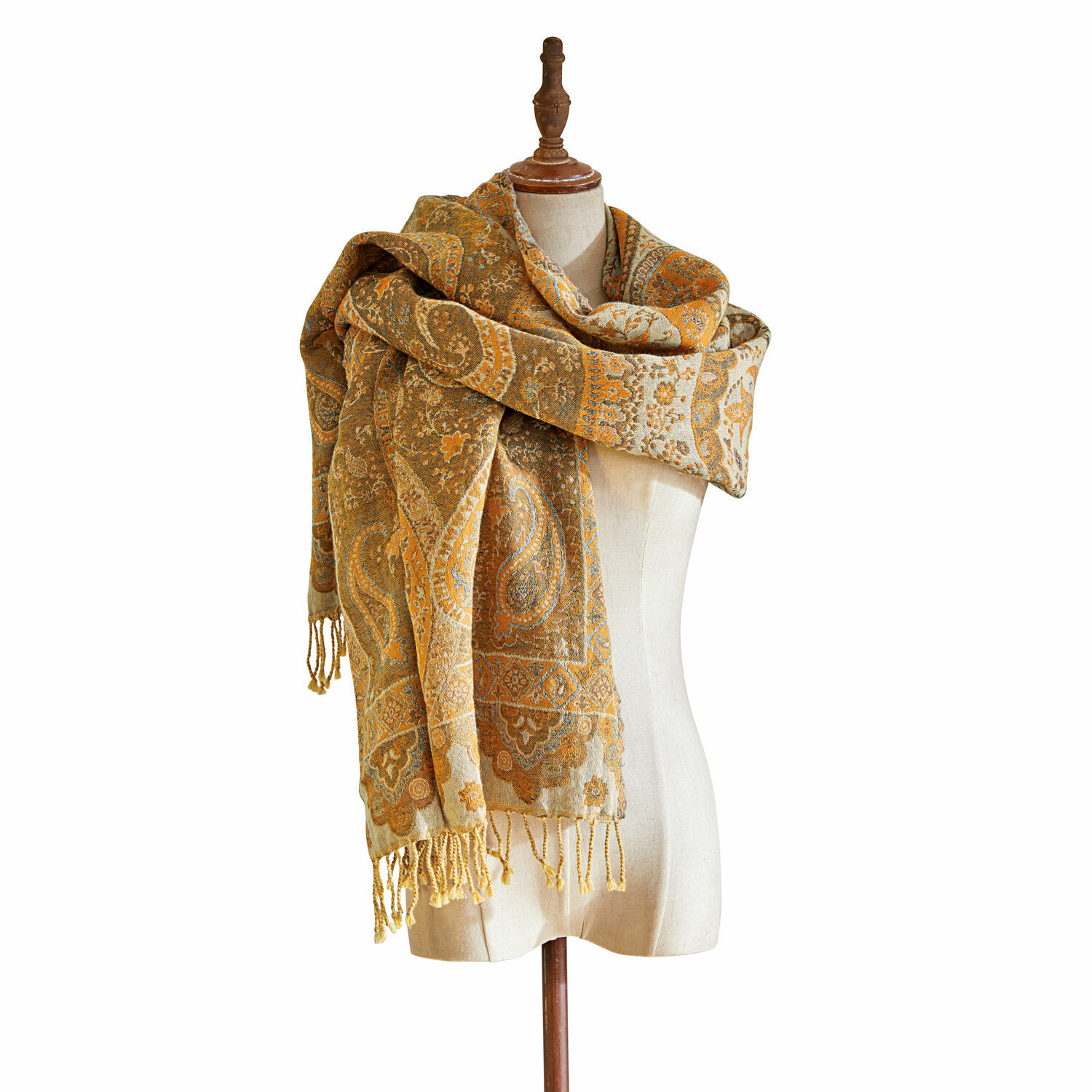Schal mit Paisley-Muster in Gelb- und Brauntönen mit Fransen, weiches Material für kühle Tage