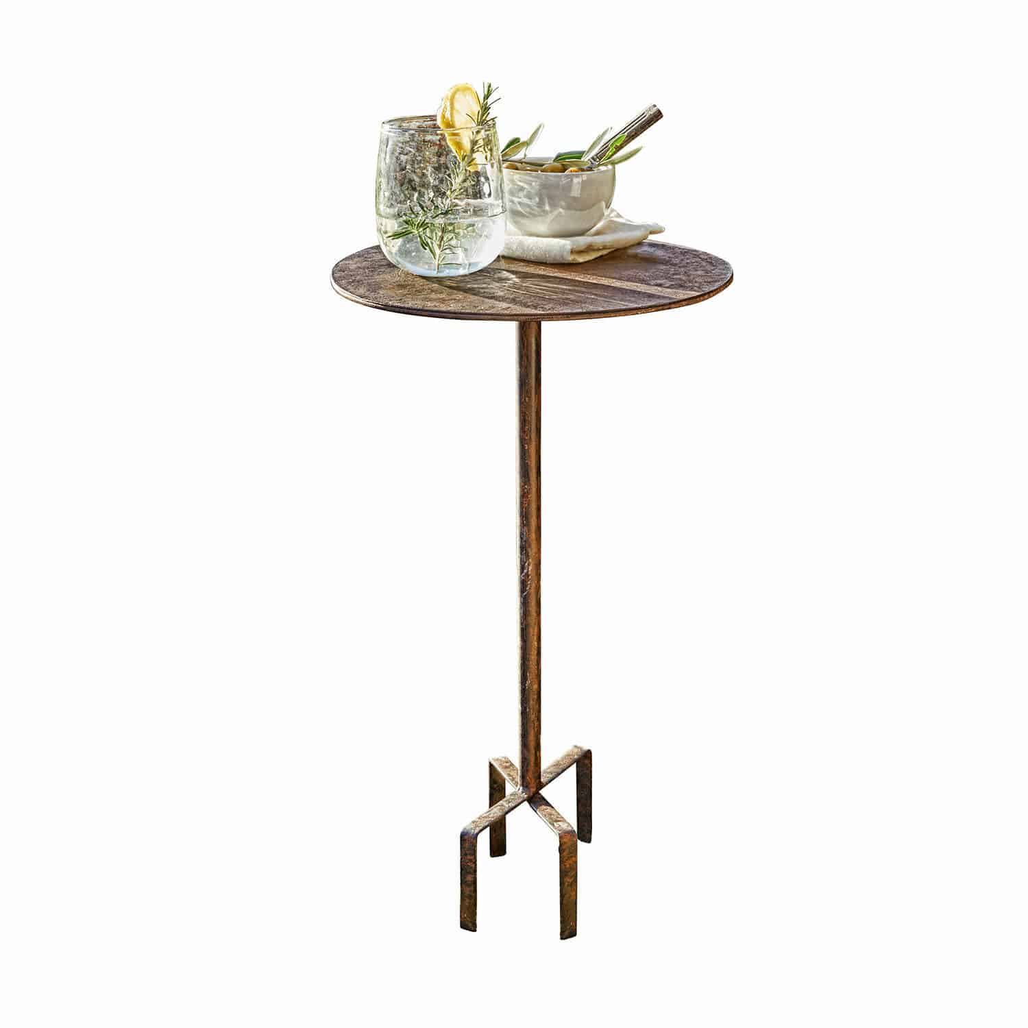 Tischchen Fermont Beistelltisch aus rostfarbenem Metall mit rundem Tischblatt, ideal für Wohnzimmer oder Terrasse