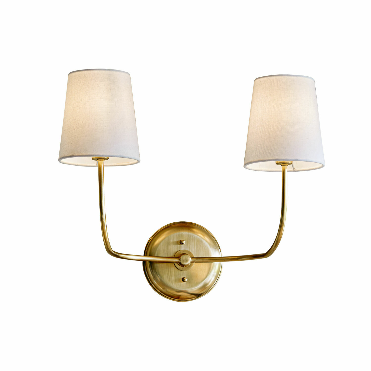 Wandlampe Plainfield Doppel-Wandleuchte aus Messing mit weißen Stofflampenschirmen für stilvolle Wandbeleuchtung