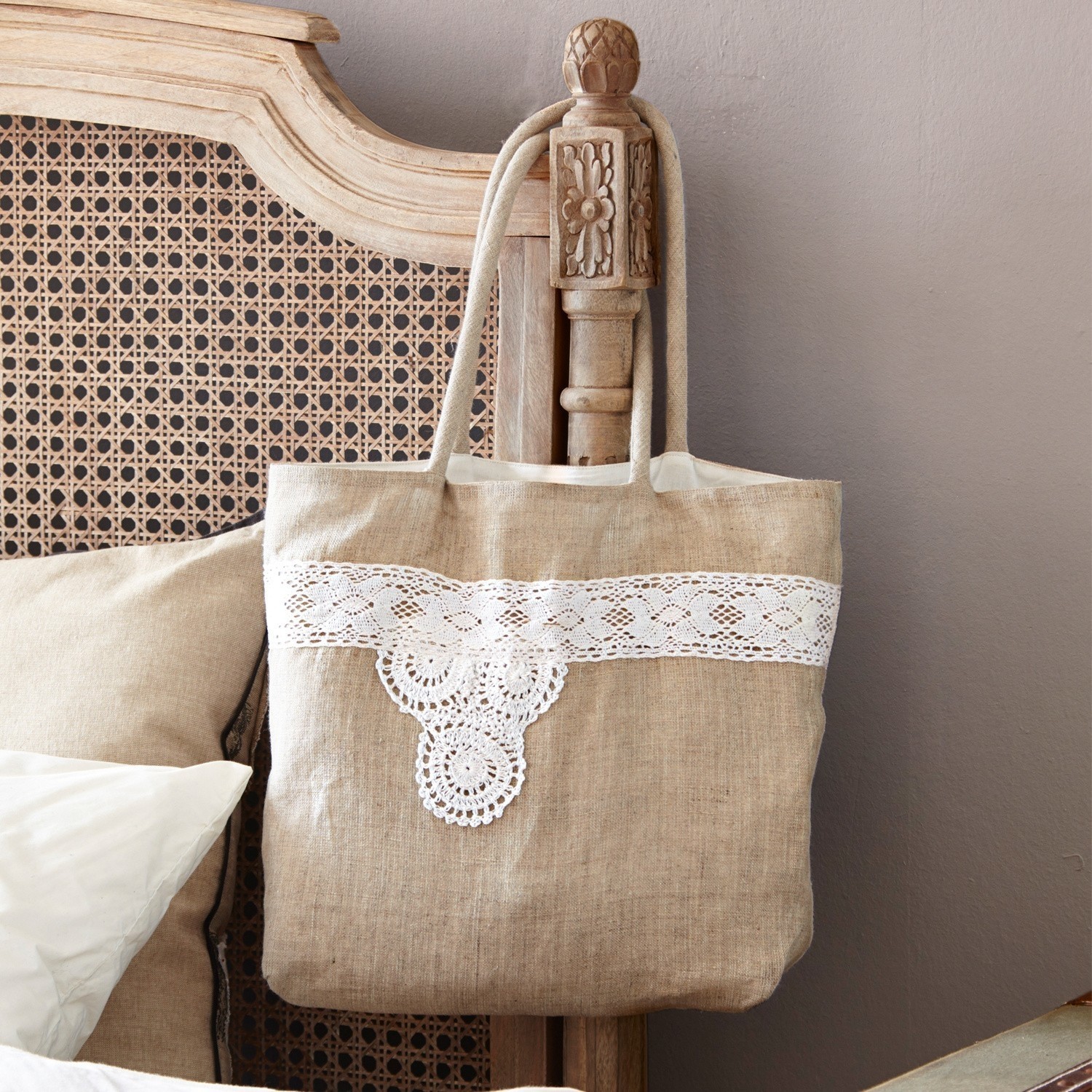 Tasche Saadet