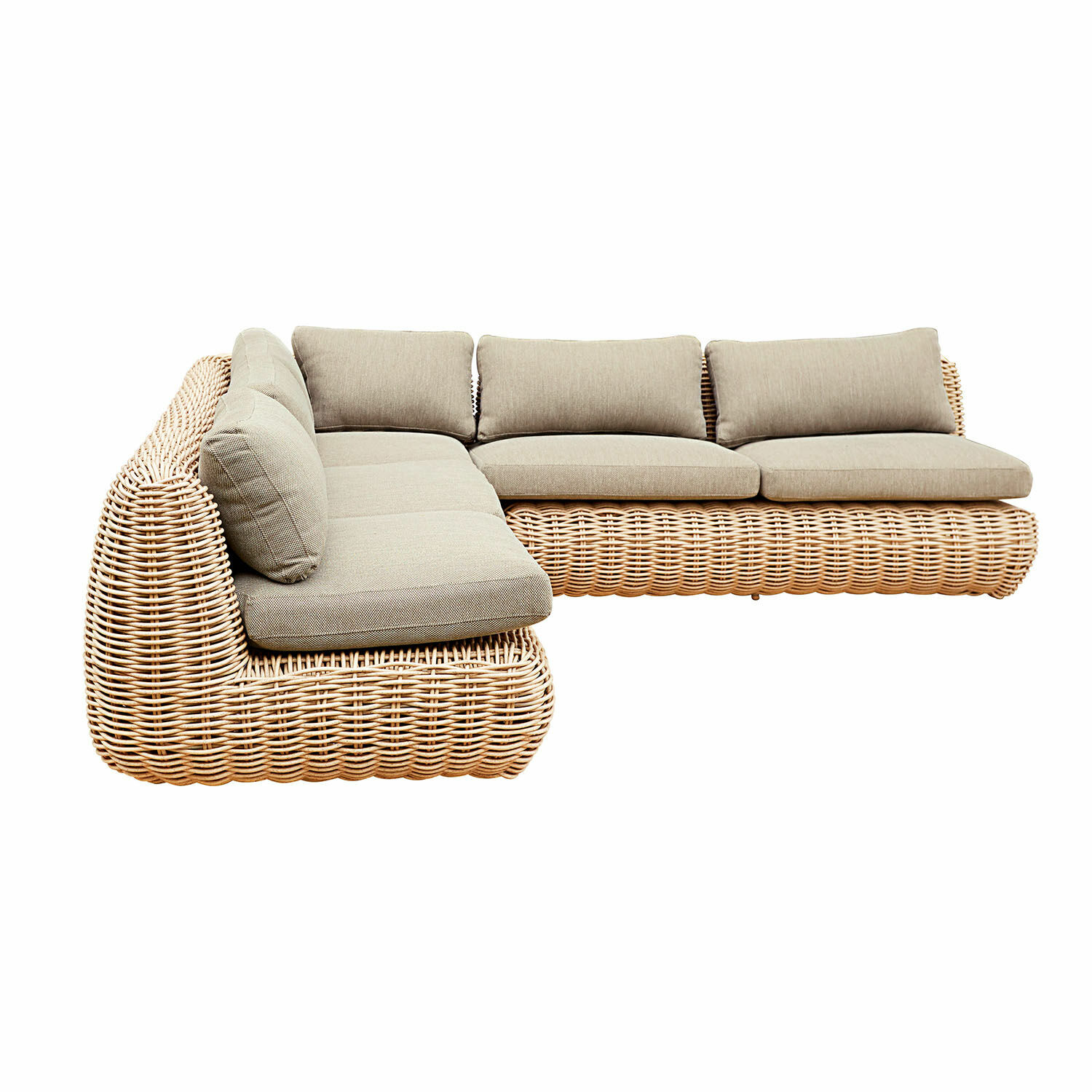 Ecksofa aus Rattan in Beige mit weichen Polstern, ideal für gemütliches Wohnzimmer
