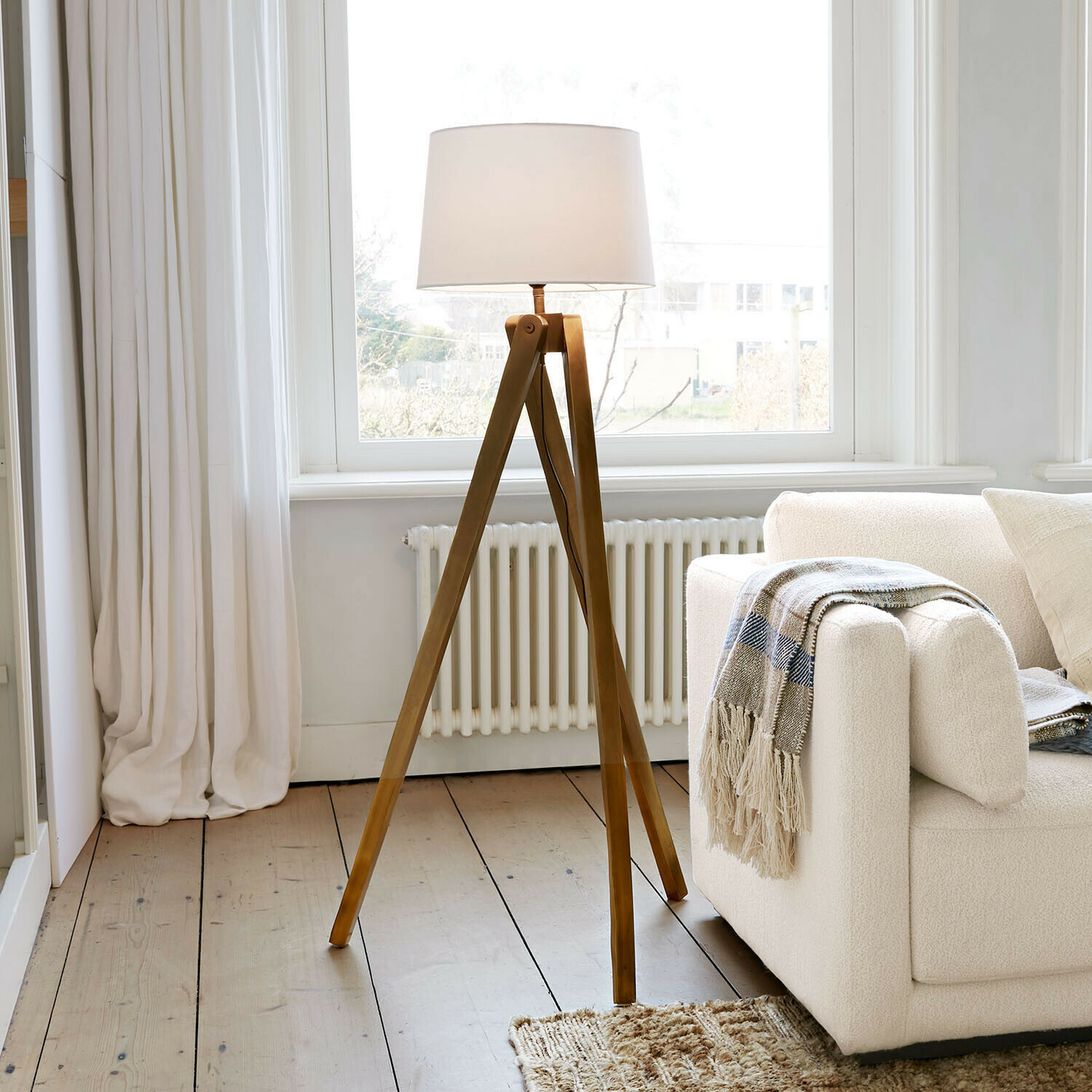 Stehlampe Kelvio Stehlampe Kelvio