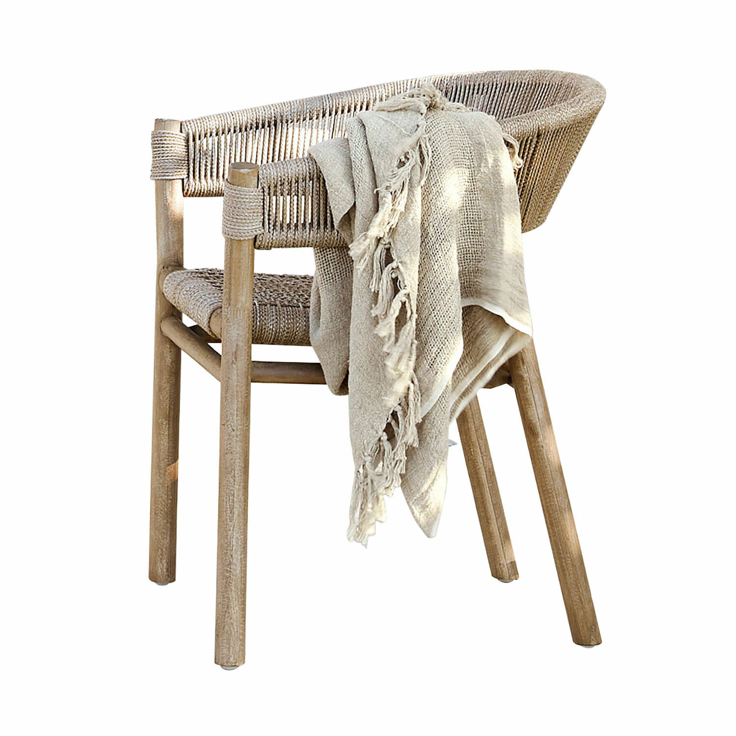 Stuhl FSC®-100% Garmontique Stuhl aus Holz und Naturseil in hellem Farbton mit beigem Plaid, skandinavischer Stil