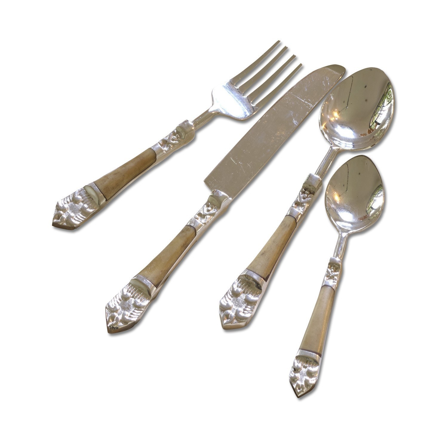 Besteck 4er Set Ferrette Besteckset mit beigen Griffen und Metallteilen, elegante Küchenutensilien