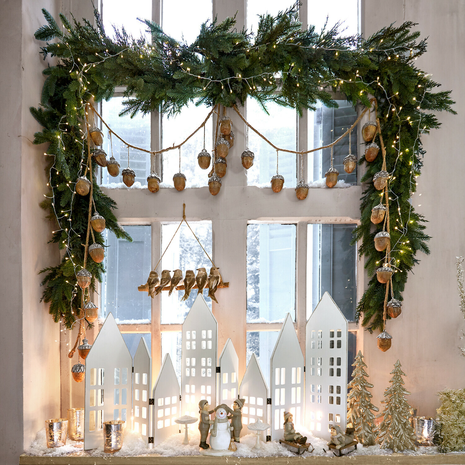 Girlande Julien