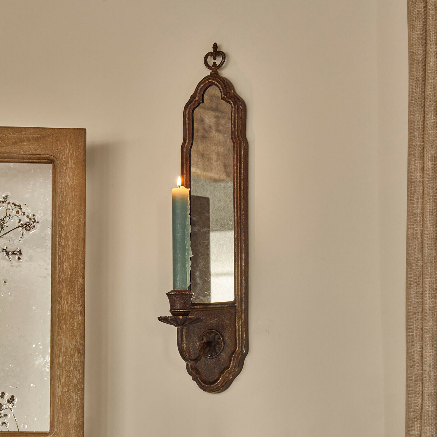 Wandkerzenhalter Halimya Rustikaler Metall-Wandleuchter mit Spiegel und grüner Kerze, Vintage-Wanddekoration