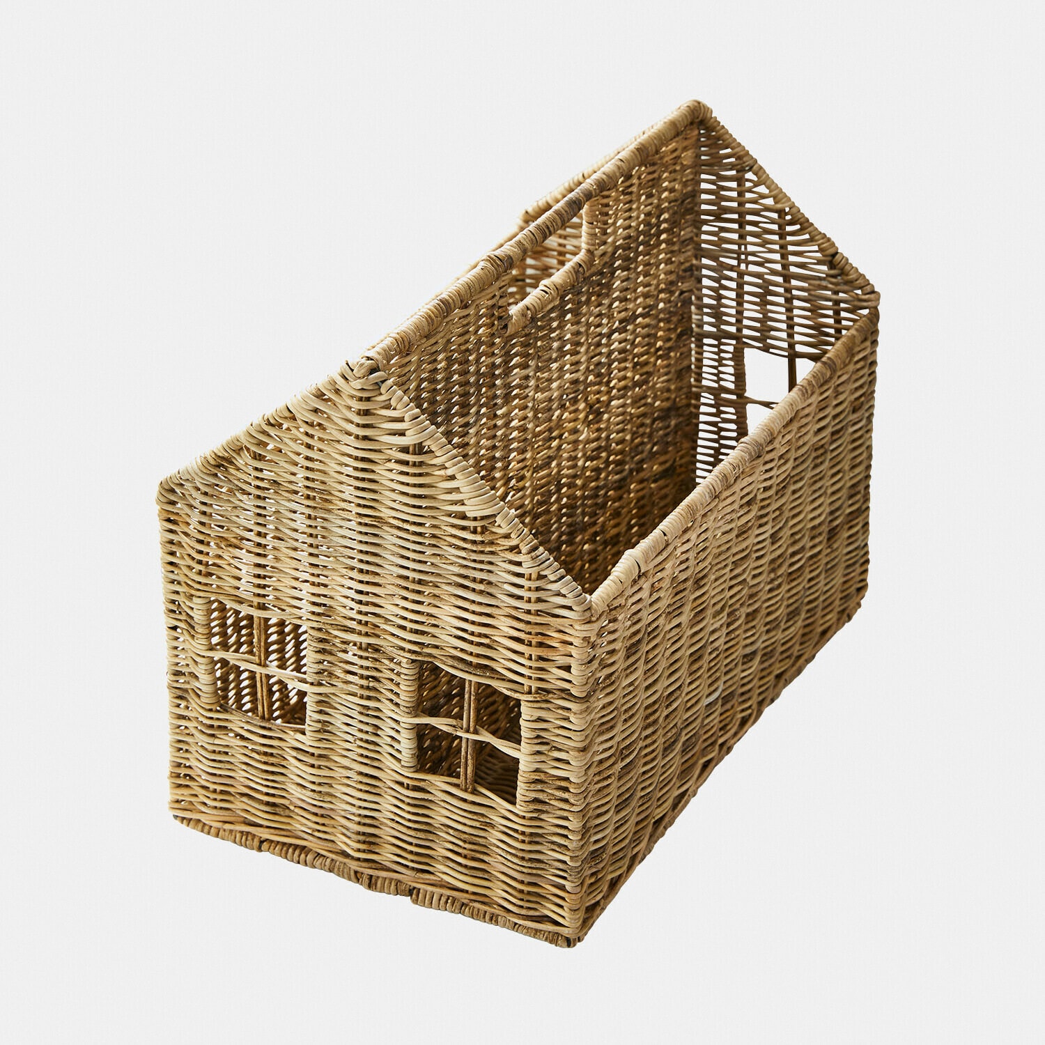 Rattankorb in Hausform in Naturfarbe für Aufbewahrung und Dekoration