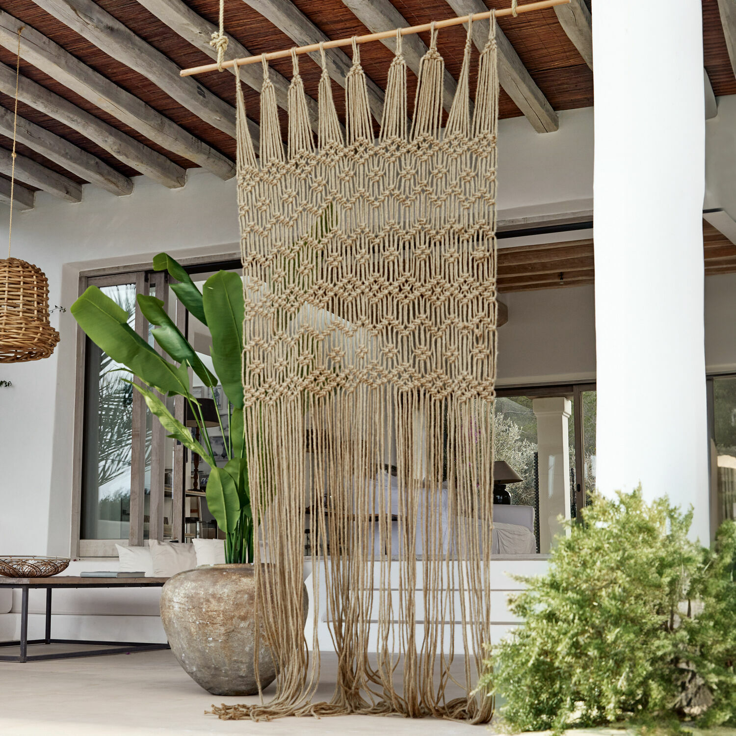 Gardine Vuarrens Dekorativer Makramee-Vorhang aus naturfarbenem beigeem Garn für Boho- und Öko-Interieur
