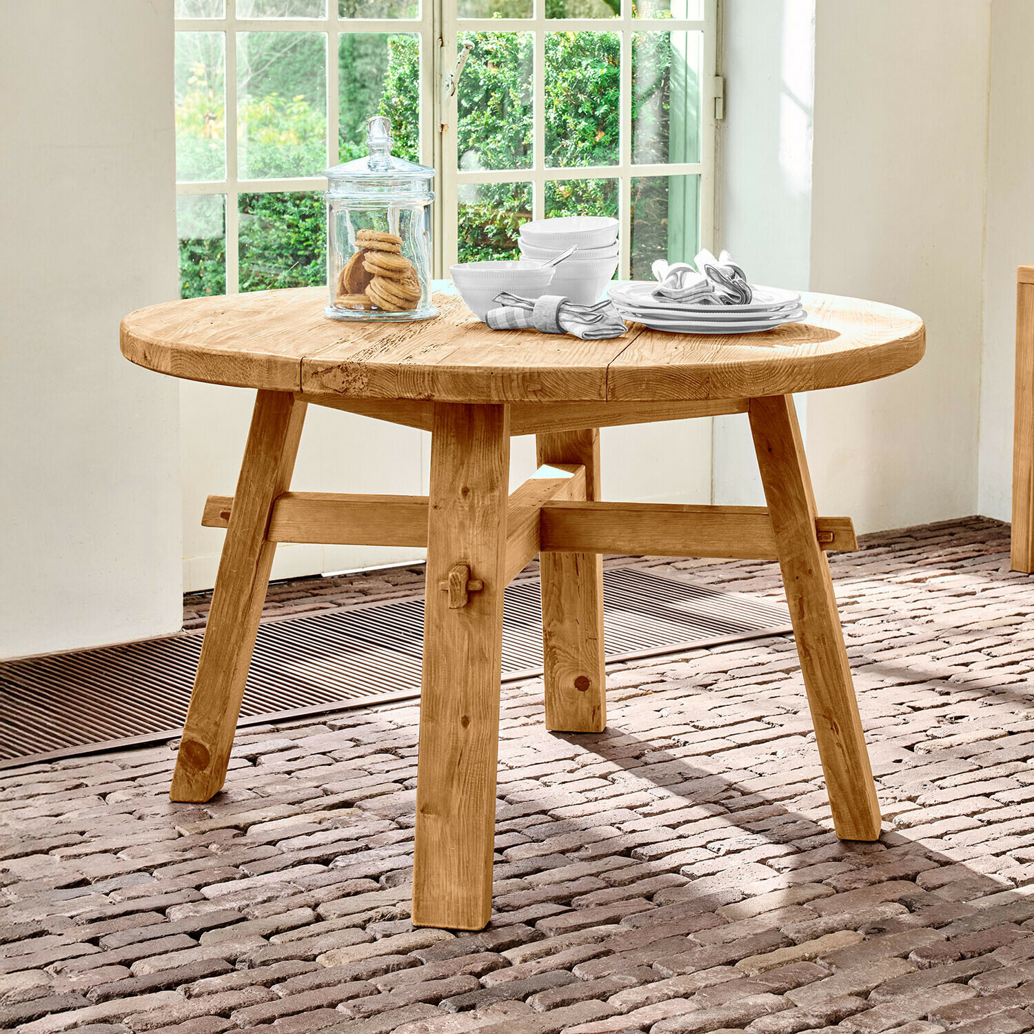 Tisch Crestwooden