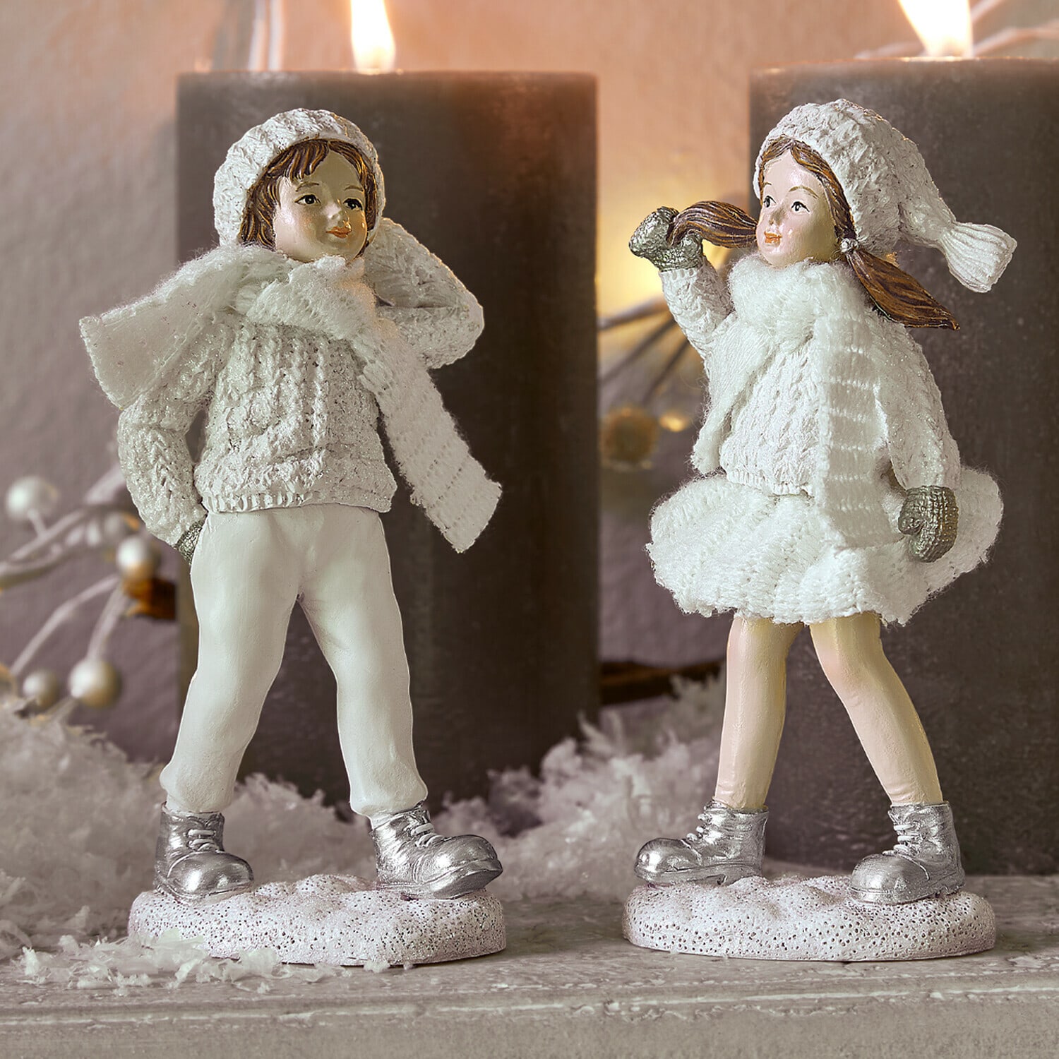 Figur 2er Set Gers Kinderfiguren mit weißen Pullovern und Mützen als winterliche Weihnachtsdekoration von Loberon