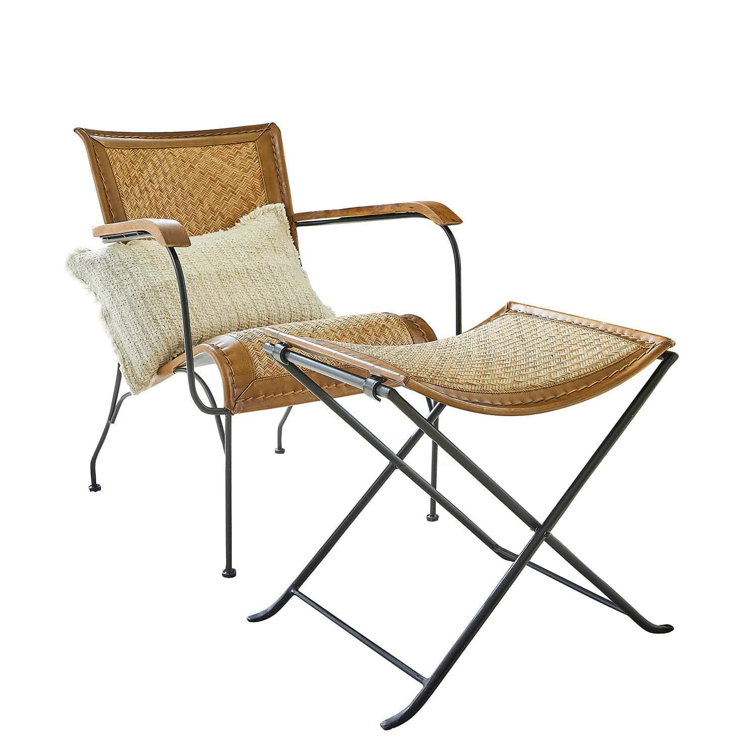 Stuhl mit Hocker Dauvron Stuhl mit Fußhocker aus Rattan und Metall in Braun und Schwarz, bequemer Wohnzimmerstuhl