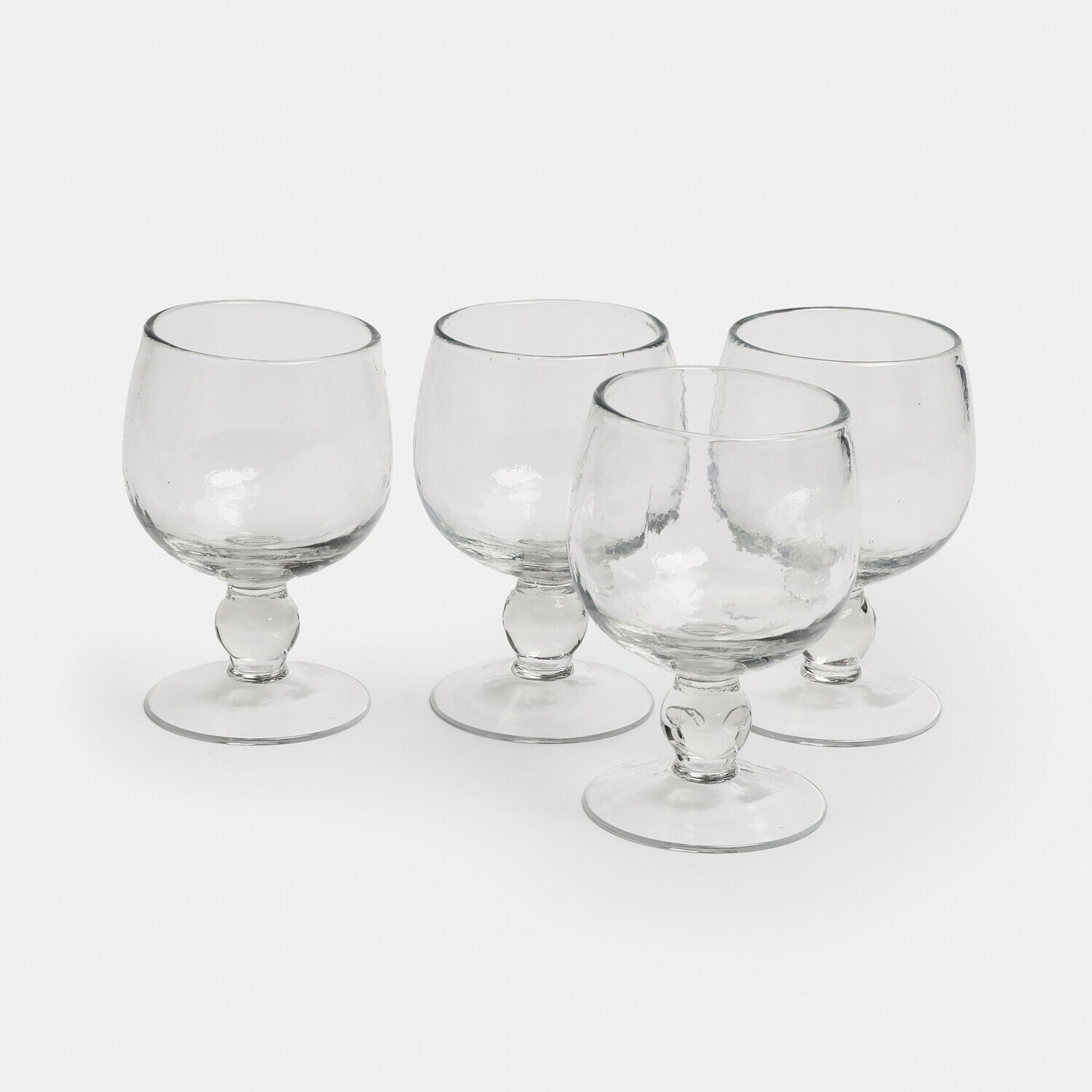 Glas 4er Set Vinoros Set aus vier klaren Glasgläsern mit Stiel für alkoholische Getränke