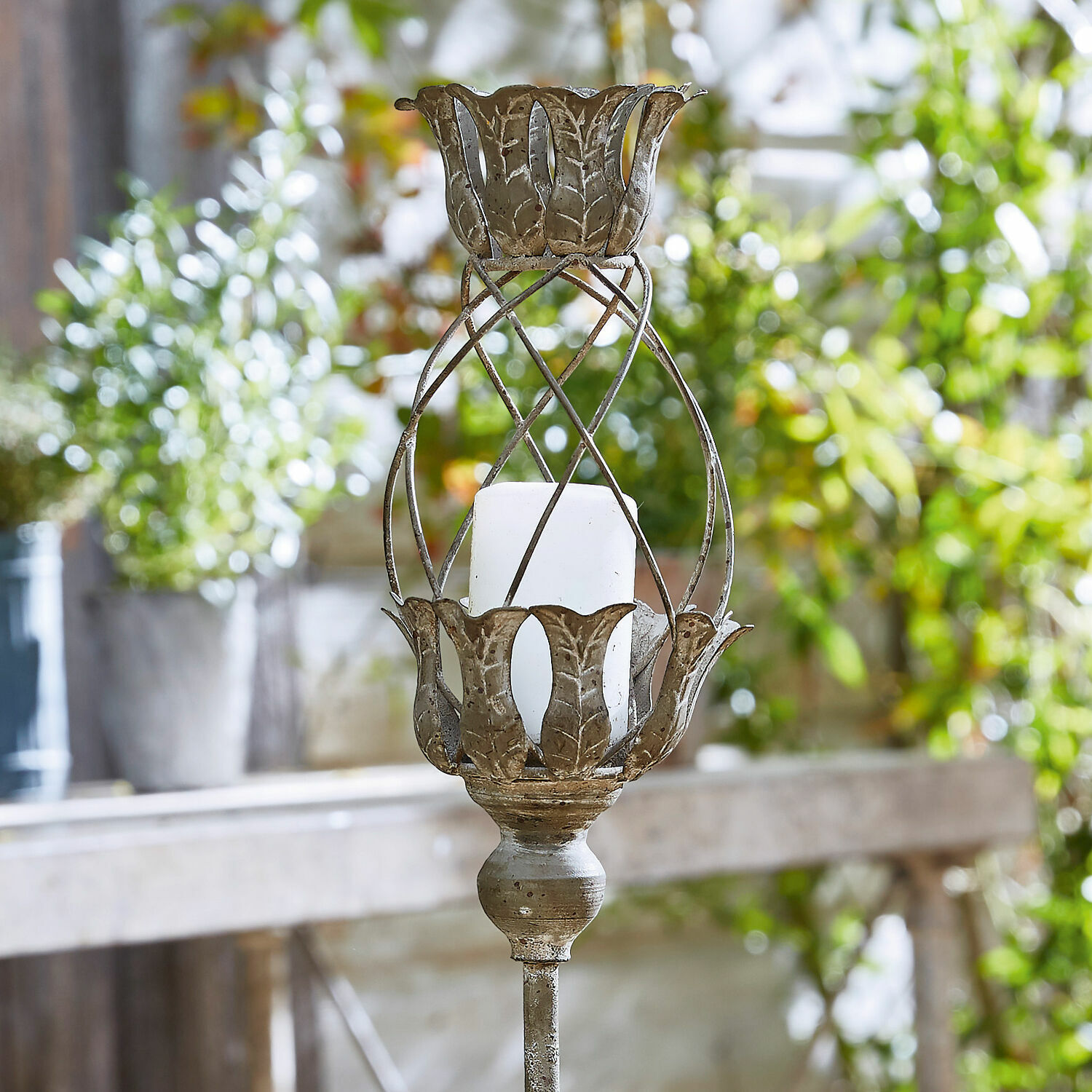 Laterne Ciranne Metall-Kerzenhalter mit weißer Kerze im rustikalen Stil für Wohn- und Gartendekor